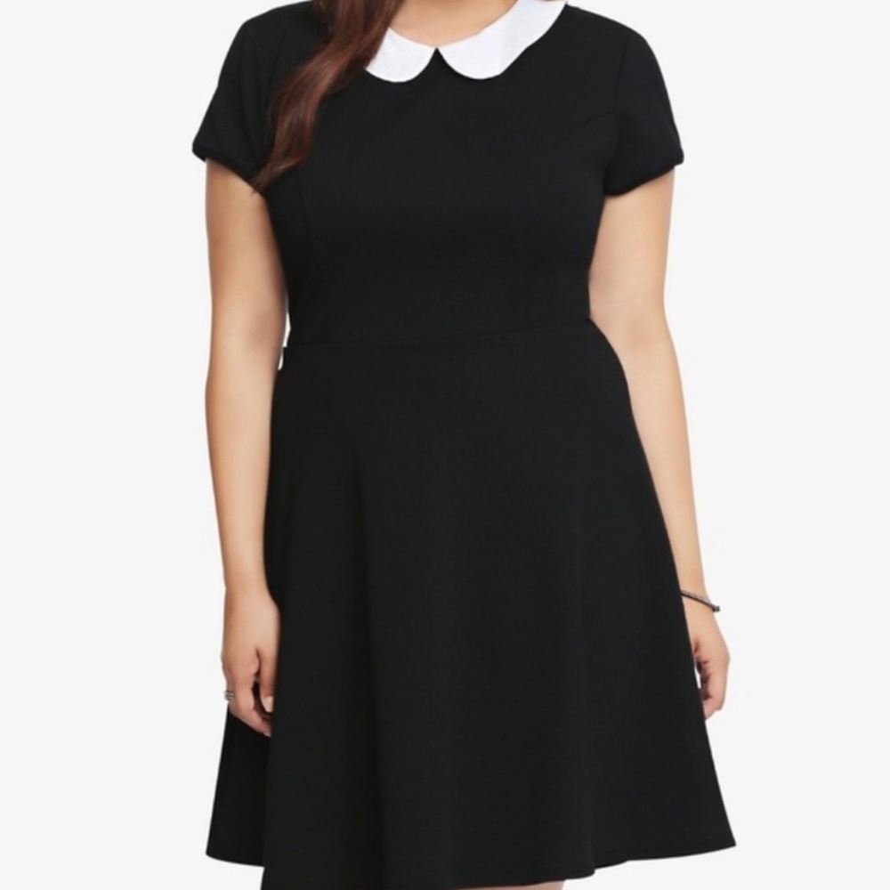 Wednesday Addams!
Torrid || Peter Pan Collar Skater Dress Size 0